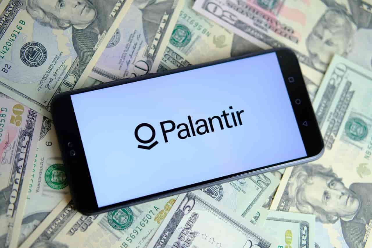 Palantir stock hit by monster insider trading activity
