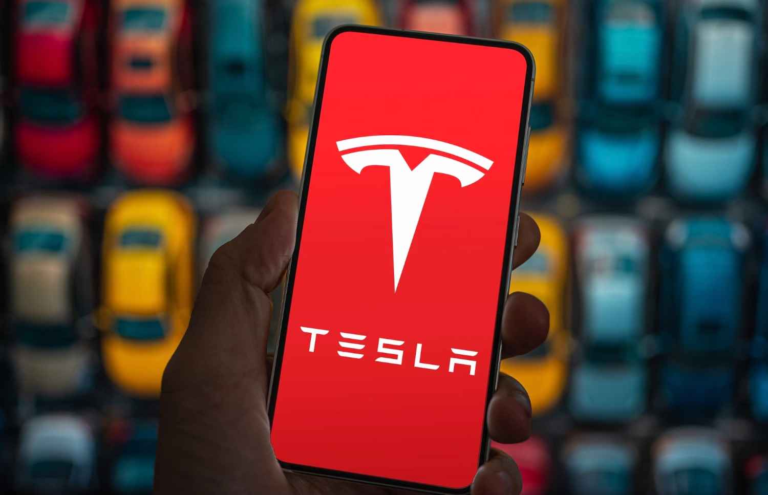 Wall Street sets Tesla stock price for the next 12 months