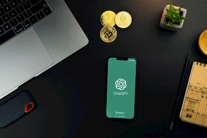 ChatGPT picks 2 cryptocurrencies to turn $100 into $1,000 in 2026