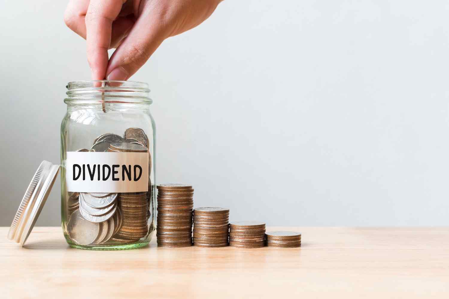 2 dividend stock to buy right now