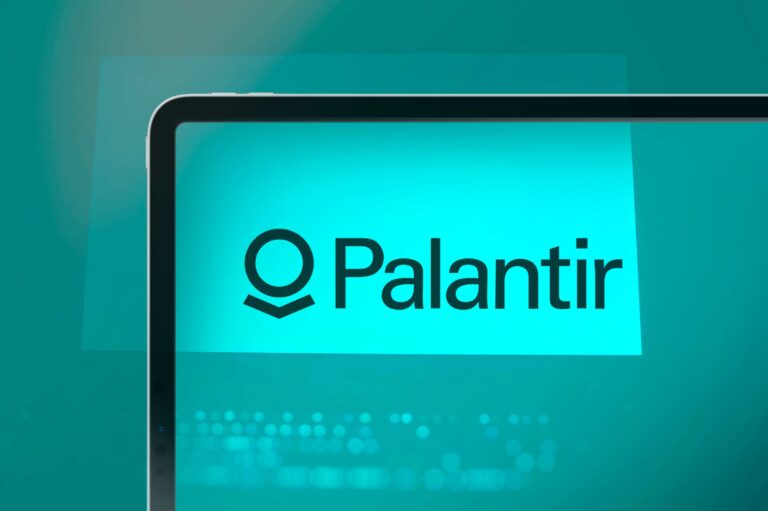 U.S. politician makes super suspicious Palantir stock trade