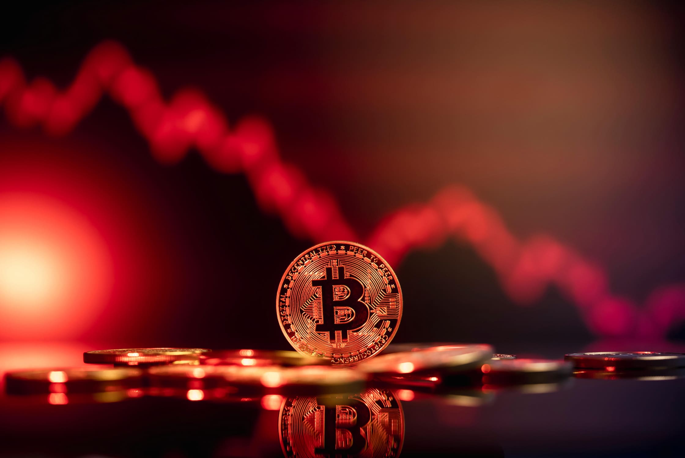 Bitcoin short-term selling pressure spikes as analyst predicts historic capitulation