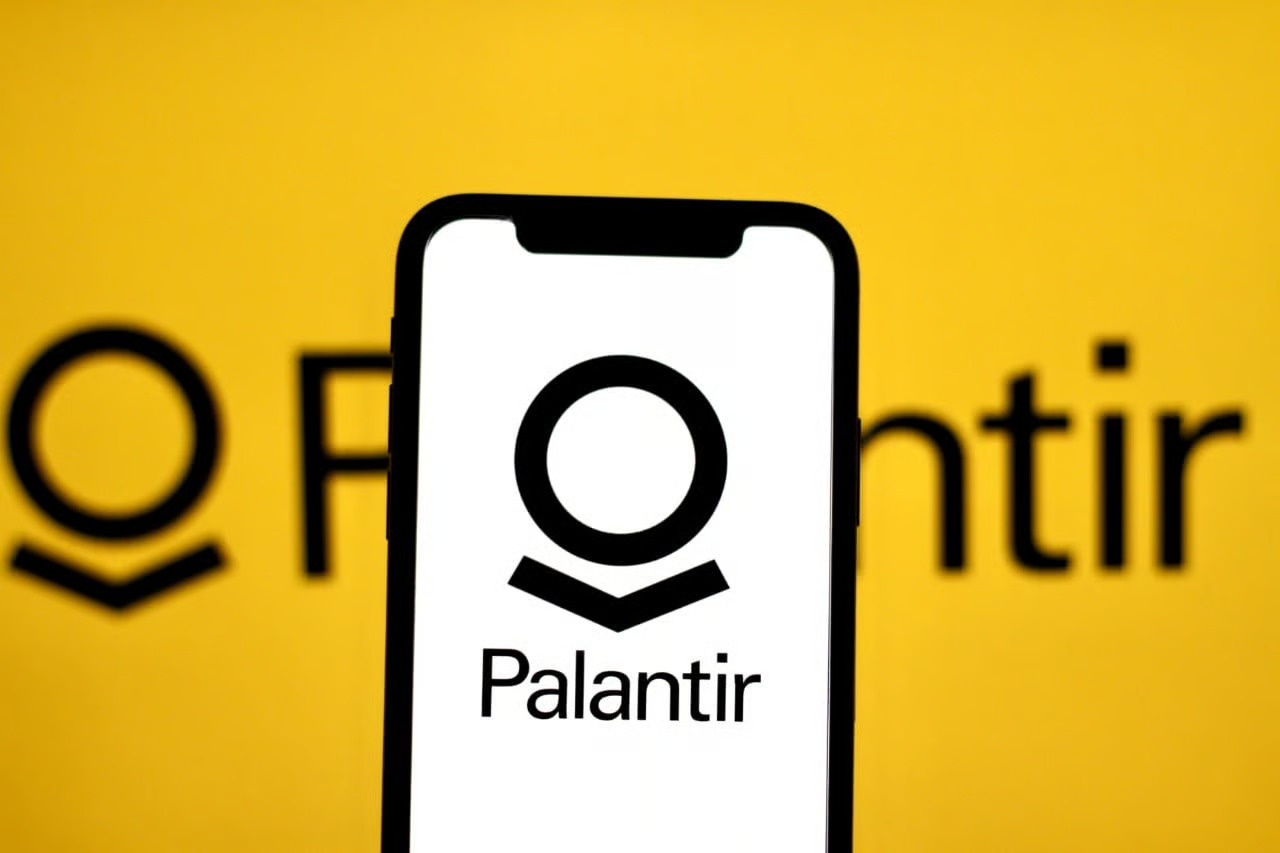 Analyst upgrades Palantir stock price target for next 12 months