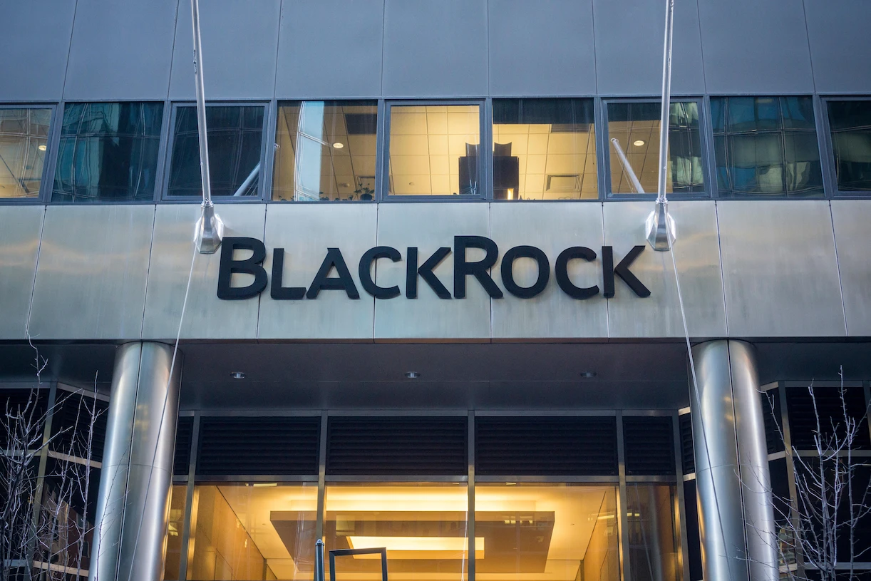 BlackRock buys over $38 million of these cryptocurrencies