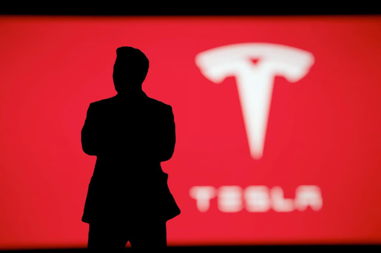 Banking giant updates Tesla (TSLA) stock price target